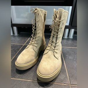 Vince beige boots